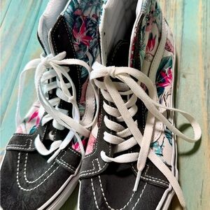 Vans High-Top Sneakers SK8-HI Floral Hawaiian Limited Edition Size 9.0